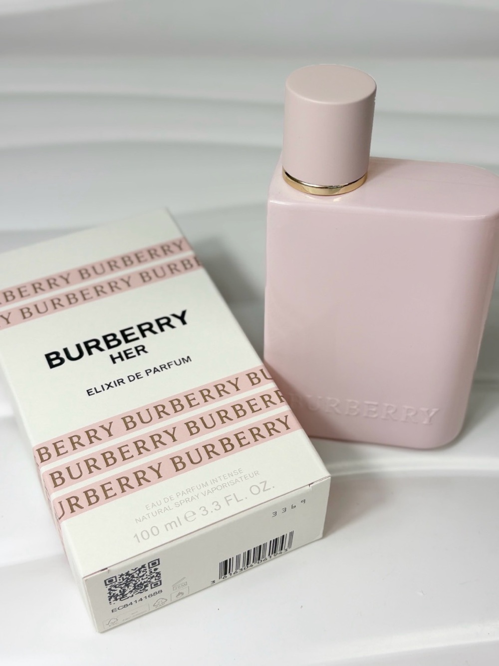 Burberry Elixir Women's Fragrance — Light Pink Bottle - Picture 1 of 3